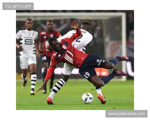 尼姆与雷恩比赛前瞻分析及双方近期状态对比探讨